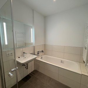 Bsp. Bad mit Wanne
