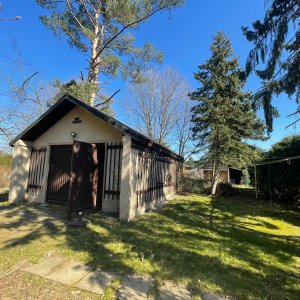 großzügige Garage