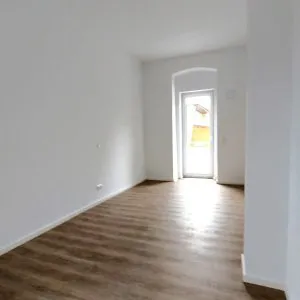 Schlafzimmer mit Balkon
