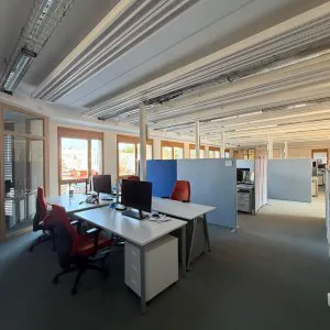großer Arbeitsbereich