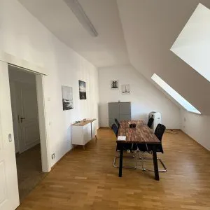 helles Büro