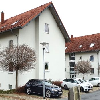 2 Wohnhäuser