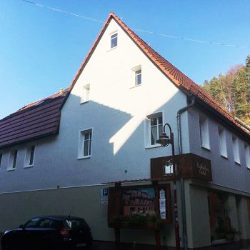 Wohn-/Geschäftshaus