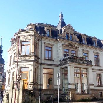Mehrfamilienhaus